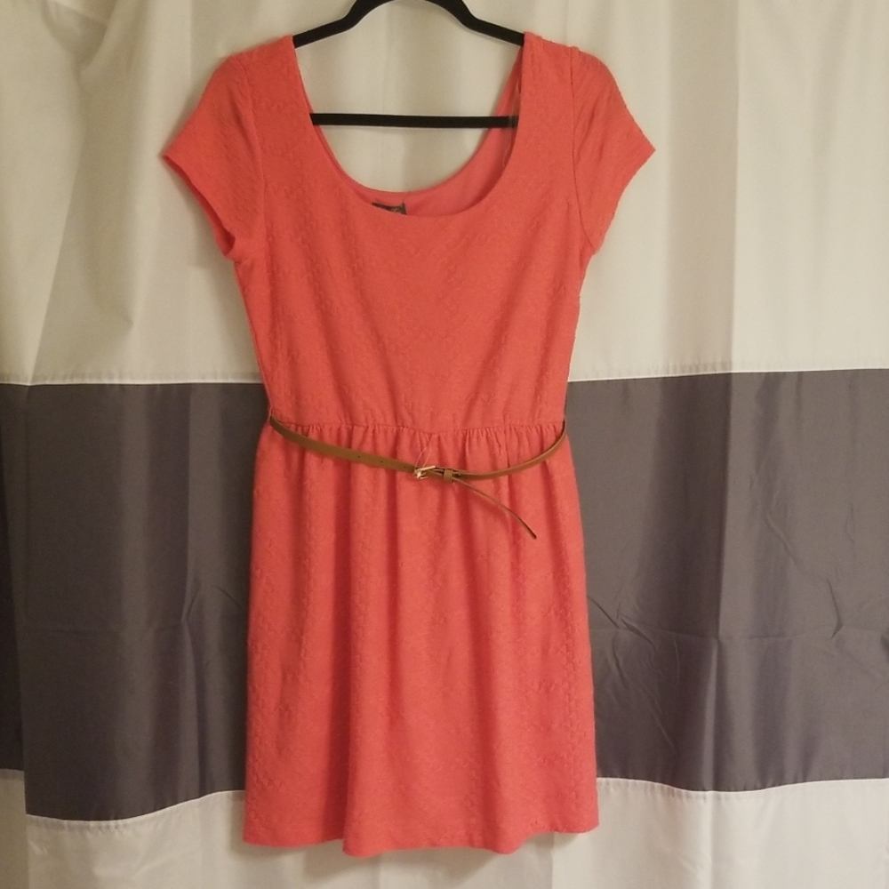 NWT CORAL DRESS WITH BELT